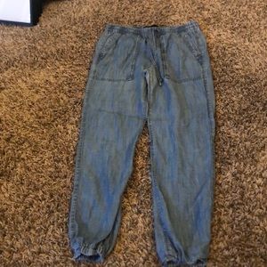 size XXS gap jean joggers. super cute and comfy.